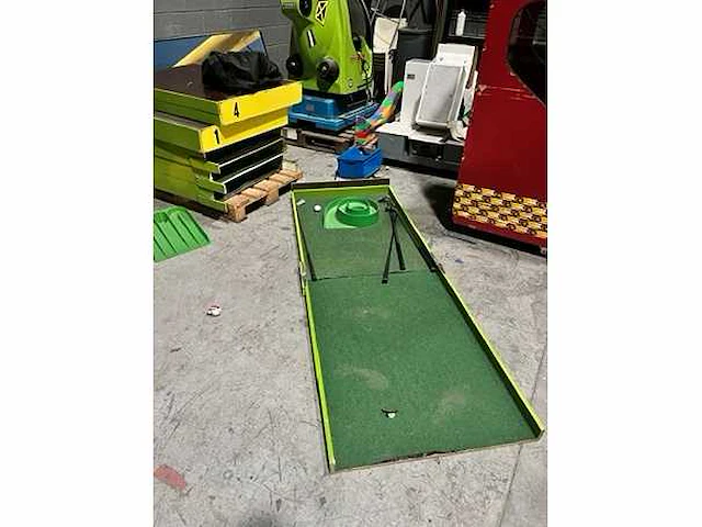 Mini golf parcours (6x) - afbeelding 1 van  5