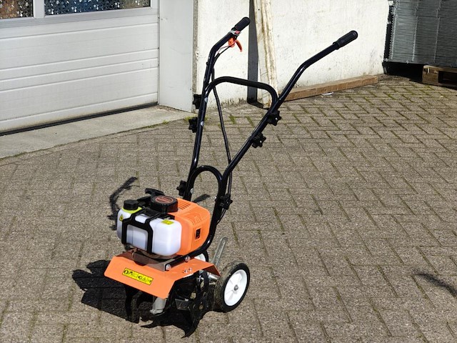 Mini grondfrees - afbeelding 6 van  9