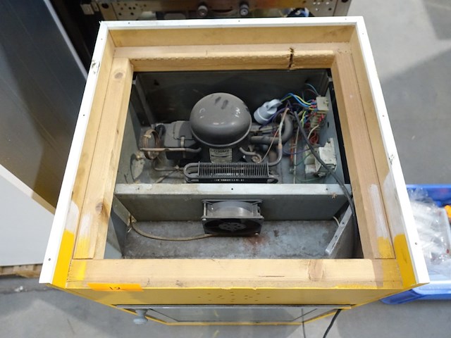 Mini koelkast - afbeelding 5 van  11