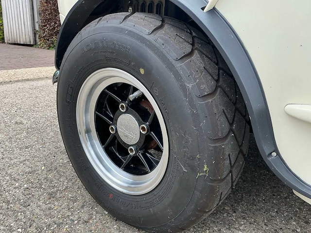 Mini van oldtimer - afbeelding 16 van  30