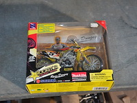 Miniature motorcross suzuki rockstar, moulde king 21003 mk stars no.tantive iv, snookerbalset - afbeelding 5 van  8