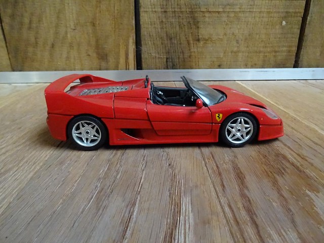 Miniatuur auto burago - afbeelding 1 van  4