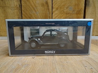 Miniatuur auto norev collectors - afbeelding 1 van  2