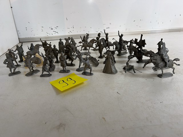 Miniatuur popjes koffie storme - afbeelding 2 van  2