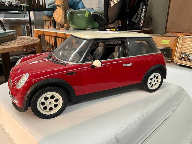 Miniatuur voertuig mini cooper - afbeelding 1 van  4