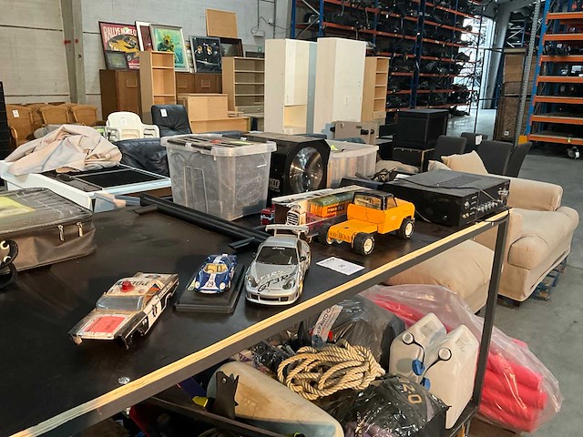 Miniatuur voertuigen - afbeelding 1 van  7