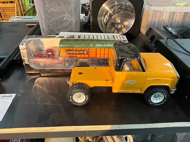 Miniatuur voertuigen - afbeelding 4 van  7