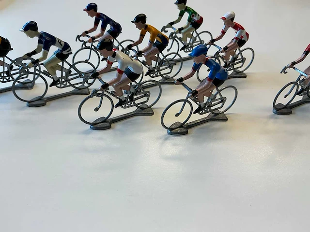 Miniatuur wielrenner (9x) - afbeelding 2 van  4