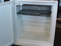 Minibar, werking niet gekend - afbeelding 2 van  3
