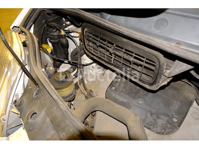 Minibus opel vivaro 1.9 cdti (2005-82.238 km)(vin:w0lj7aca65v626998) - afbeelding 29 van  39
