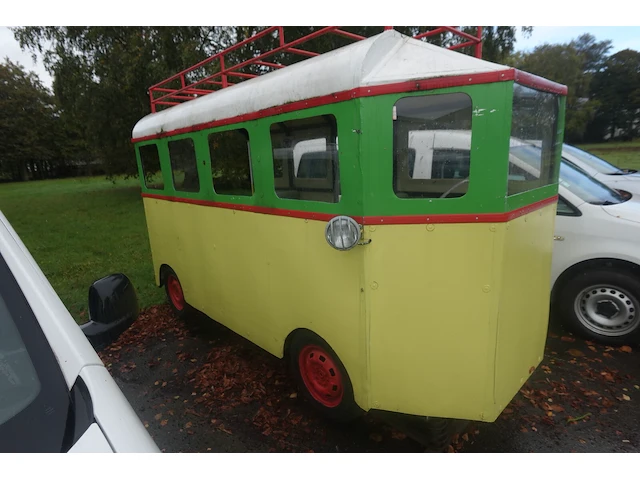 Minibusje - afbeelding 2 van  9