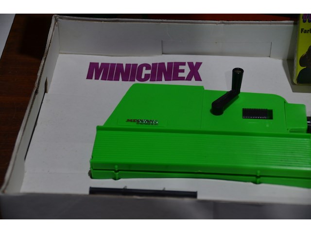 Minicinex projector in originele doos - afbeelding 2 van  4