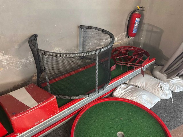 Minigolf parcours - afbeelding 1 van  2