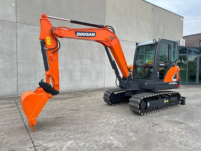 Minigraafmachine doosan dx55-9cn diesel 2019 - afbeelding 1 van  1