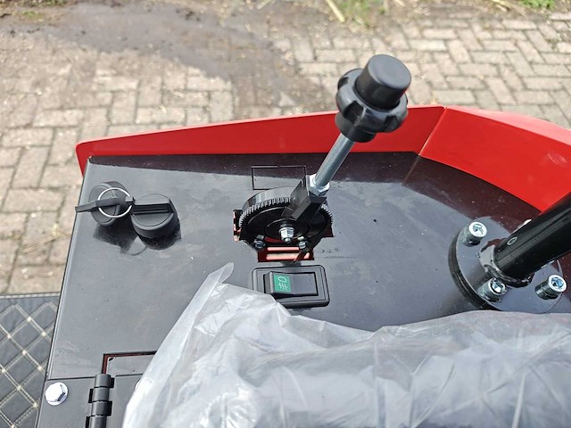 Minigraafmachine ranger xt12 rood - afbeelding 14 van  19