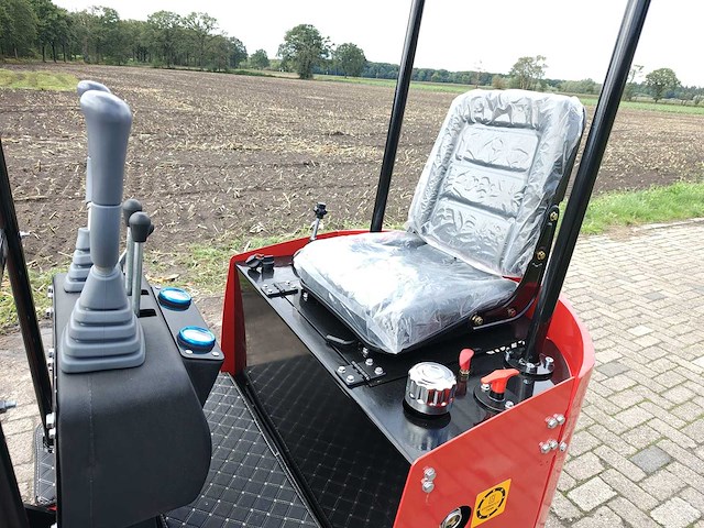 Minigraafmachine ranger xt12 rood - afbeelding 4 van  19