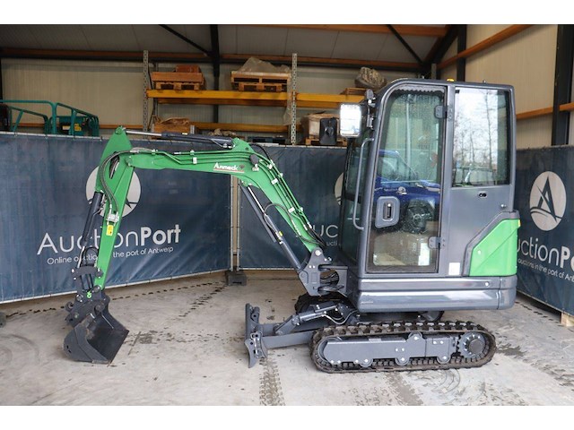 Minigraver aameck f22 diesel 13.4kw 2026 nieuw - afbeelding 1 van  1