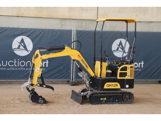 Minigraver agt industrial qh12r benzine 2024 - afbeelding 1 van  1