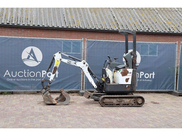 Minigraver bobcat e10 diesel 7.5kw 2014 - afbeelding 1 van  1