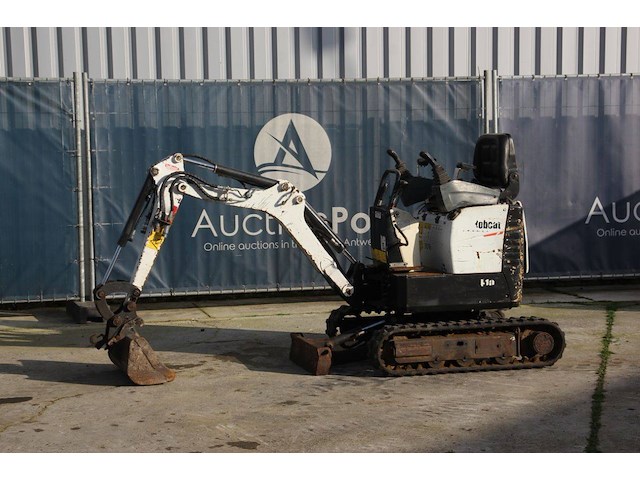 Minigraver bobcat e10 diesel 7.5kw 2015 - afbeelding 1 van  1