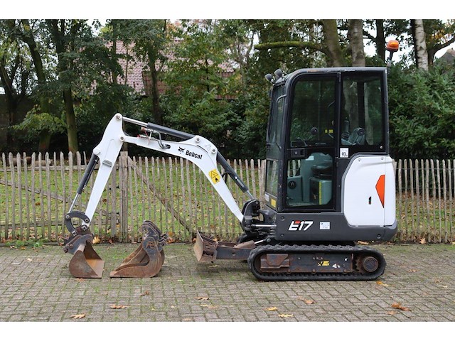 Minigraver bobcat e17 diesel 10.2kw 2021 - afbeelding 1 van  1
