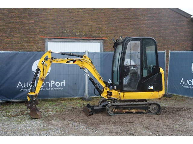 Minigraver caterpillar 301.7d diesel 13.4kw 2017 - afbeelding 1 van  1