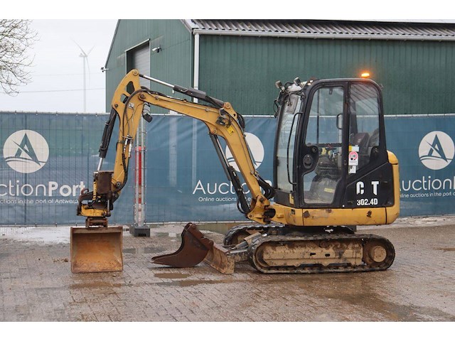Minigraver caterpillar 302.4d diesel 13kw 2016 - afbeelding 1 van  1