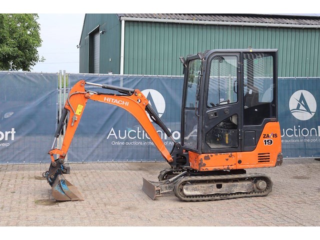 Minigraver hitachi zaxis zx19-5a diesel 10.6kw 2017 - afbeelding 1 van  1