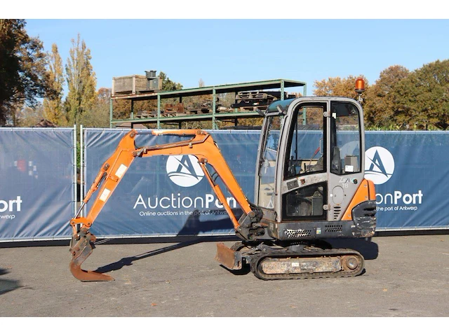 Minigraver hitachi zx18 clr diesel 2009 - afbeelding 1 van  1