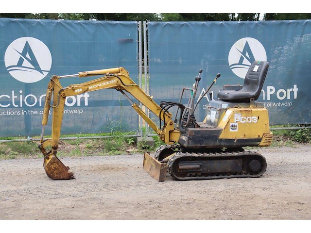 Minigraver komatsu pc03 diesel 6kw - afbeelding 1 van  1