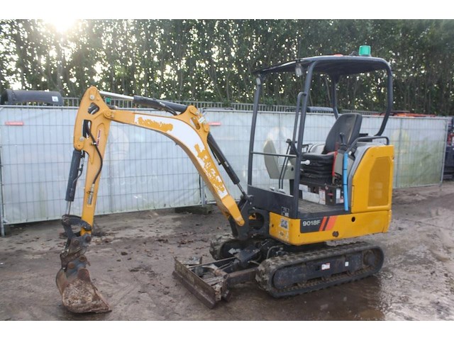 Minigraver liugong 9018f diesel 2021 - afbeelding 1 van  1