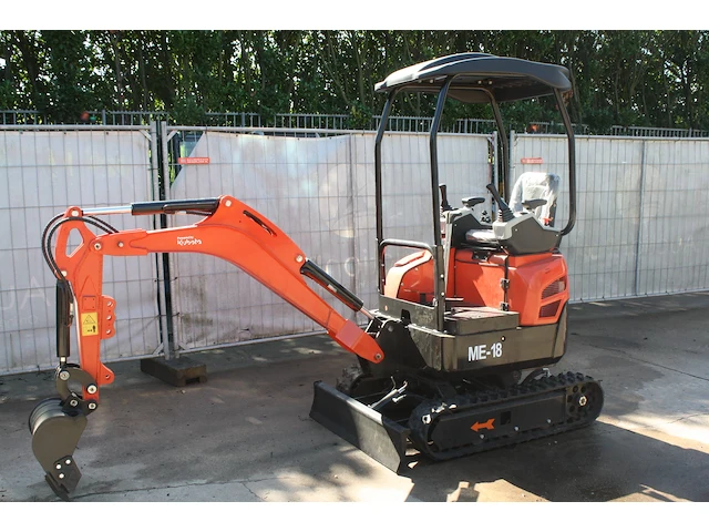 Minigraver lyals 18 diesel 2026 demo - afbeelding 1 van  1
