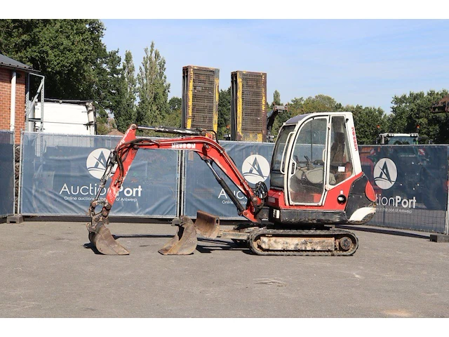 Minigraver neuson 2702 rdv diesel 19.9kw - afbeelding 1 van  1