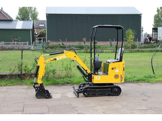 Minigraver nuoman nm-e12 diesel 7kw 2026 nieuw - afbeelding 1 van  1