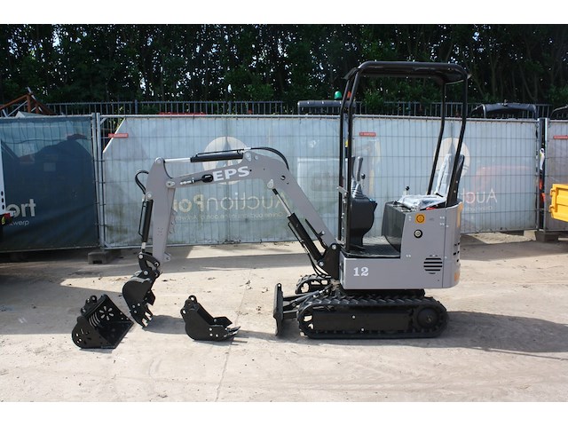 Minigraver nuoman nm-e12 diesel nieuw - afbeelding 1 van  1