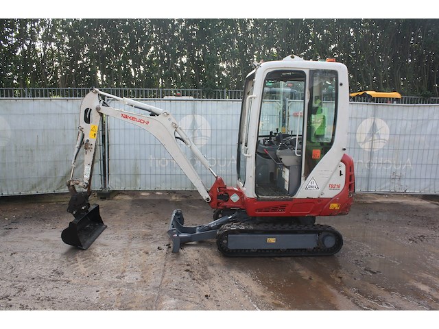 Minigraver takeuchi tb216 diesel 11.5kw 2016 - afbeelding 1 van  1