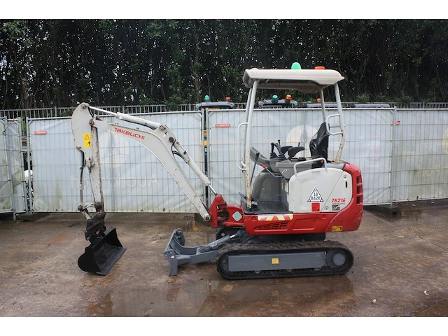 Minigraver takeuchi tb216 diesel 11.5kw 2020 - afbeelding 1 van  1