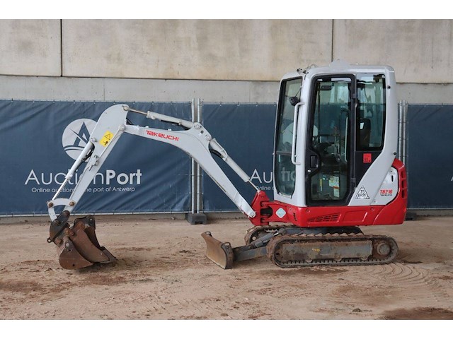 Minigraver takeuchi tb216 diesel 11.5kw 2021 - afbeelding 1 van  1