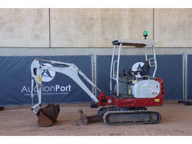Minigraver takeuchi tb216 diesel 11kw 2014 - afbeelding 1 van  1