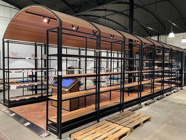 Minimal steel overkapping - afbeelding 8 van  8