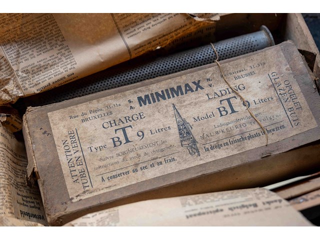 Minimax brandblusser met toebehoren jaren '30 - afbeelding 3 van  5