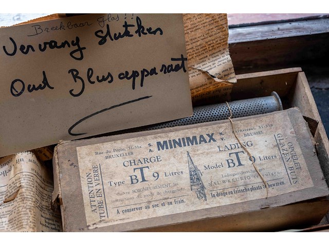 Minimax brandblusser met toebehoren jaren '30 - afbeelding 4 van  5