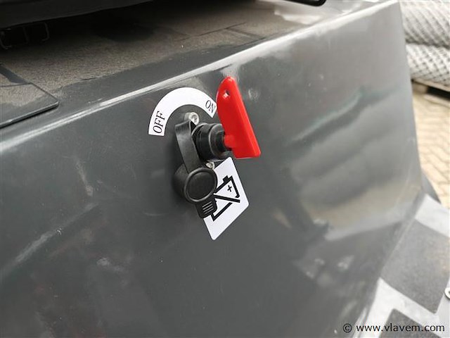 Minishovel - 2026 - pantherw25 advanced met kubota 4 cyl - afbeelding 21 van  37