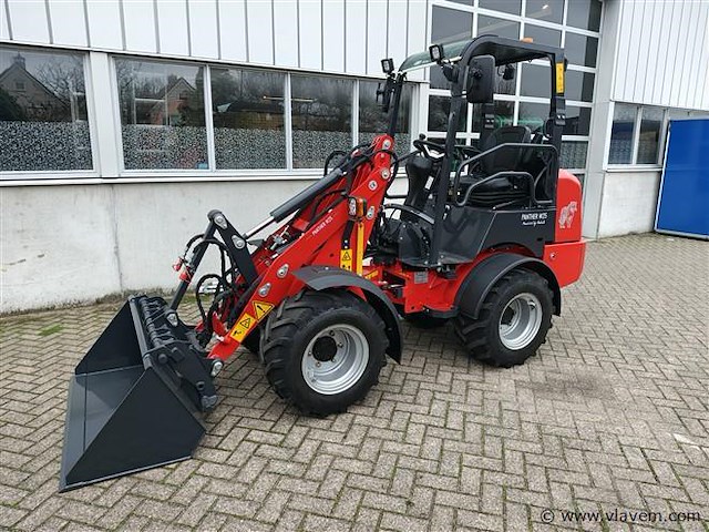 Minishovel - 2026 - pantherw25 advanced met kubota 4 cyl - afbeelding 1 van  37