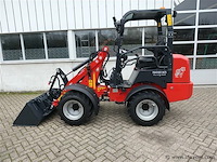 Minishovel - 2026 - pantherw25 advanced met kubota 4 cyl - afbeelding 12 van  37