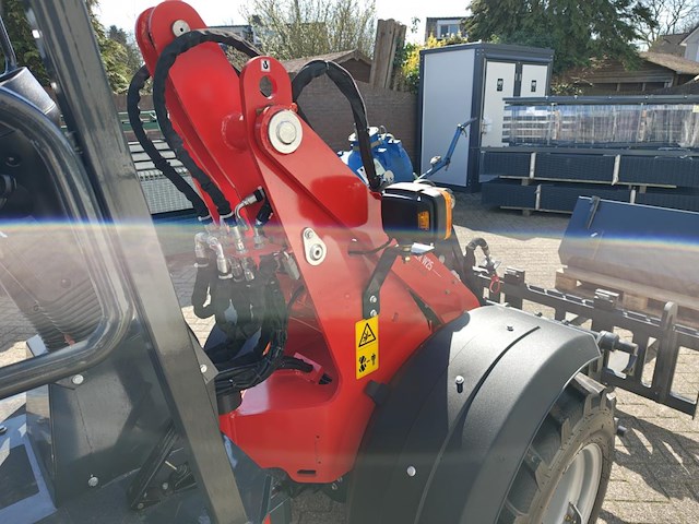 Minishovel - w25 advanced met kubota 4 cil en rexroth hydrauliek - afbeelding 17 van  41