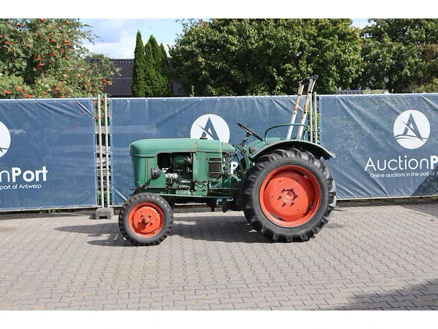 Minitractor deutz diesel 18pk - afbeelding 1 van  1