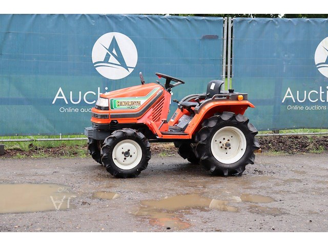 Minitractor hinomoto cx14 diesel 14.5pk - afbeelding 1 van  1