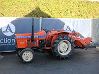 Minitractor hinomoto e262 diesel met frees 26pk - afbeelding 1 van  1