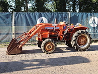 Minitractor hinomoto e264 diesel 25pk met voorlader